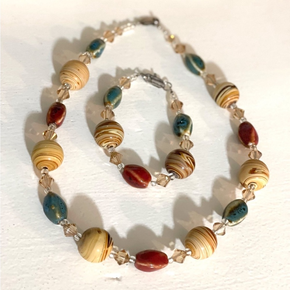 Elegant‎ Multicolor Beaded Necklace and Bracelet Set